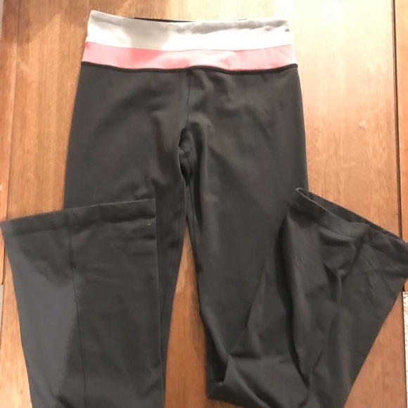 Lululemon bundle pants & leggings - size 4 - Picture 2 of 9